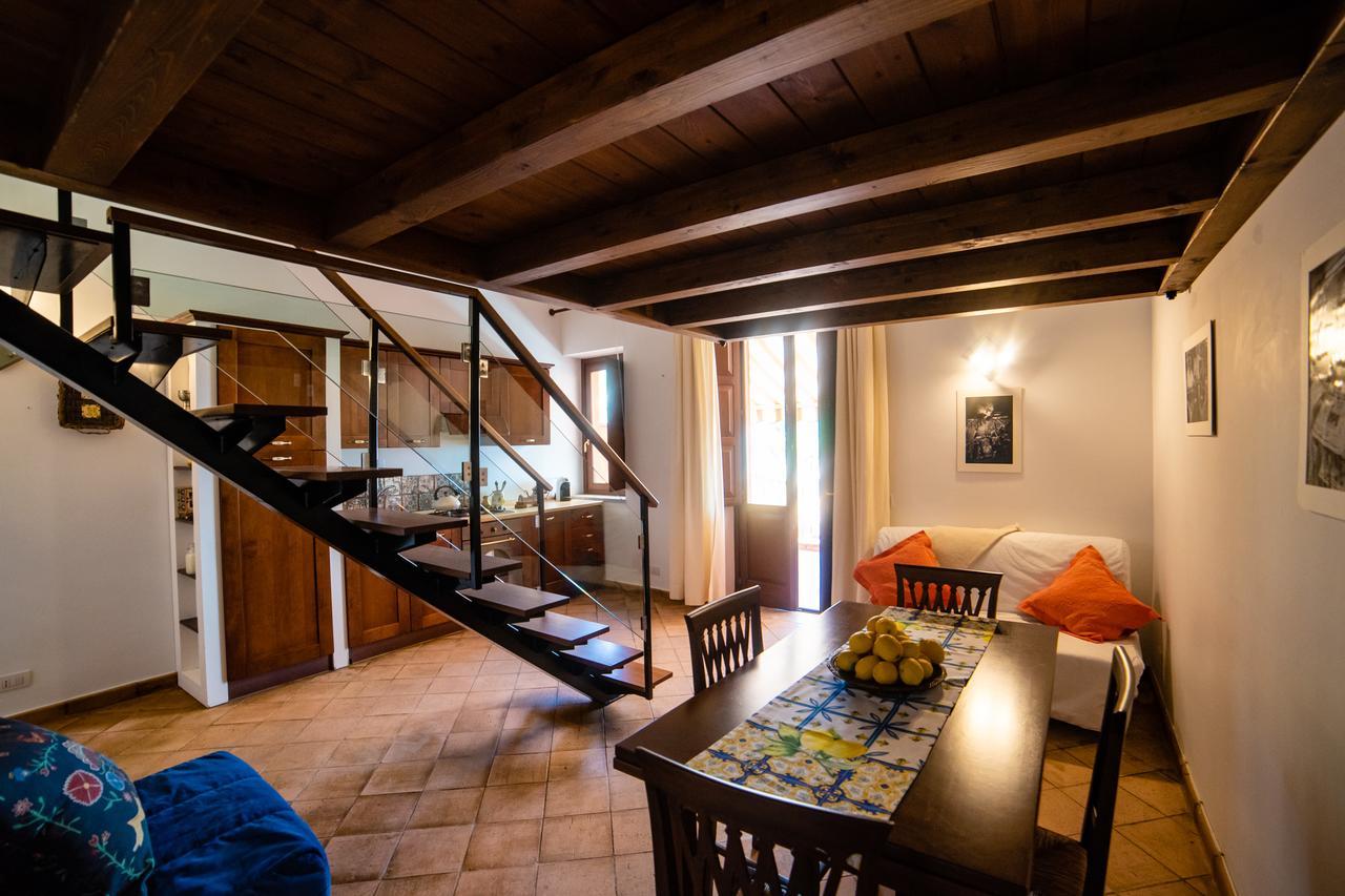 Vilagos Apartments & Loft Taormina Buitenkant foto