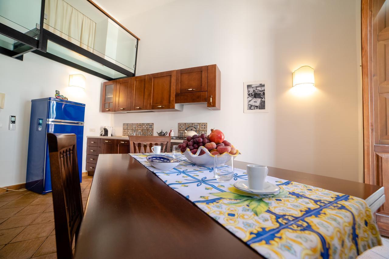 Vilagos Apartments & Loft Taormina Buitenkant foto