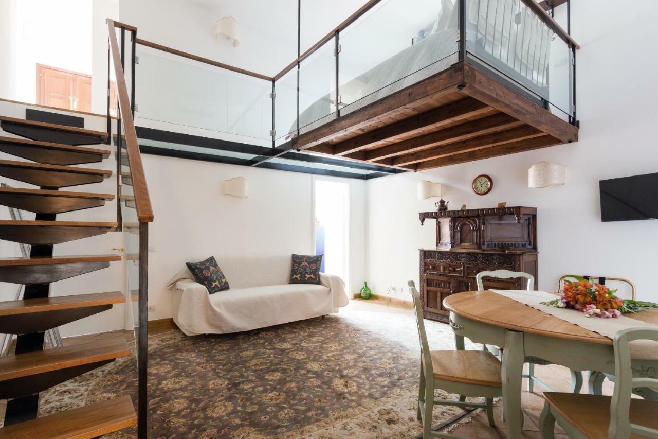 Vilagos Apartments & Loft Taormina Buitenkant foto